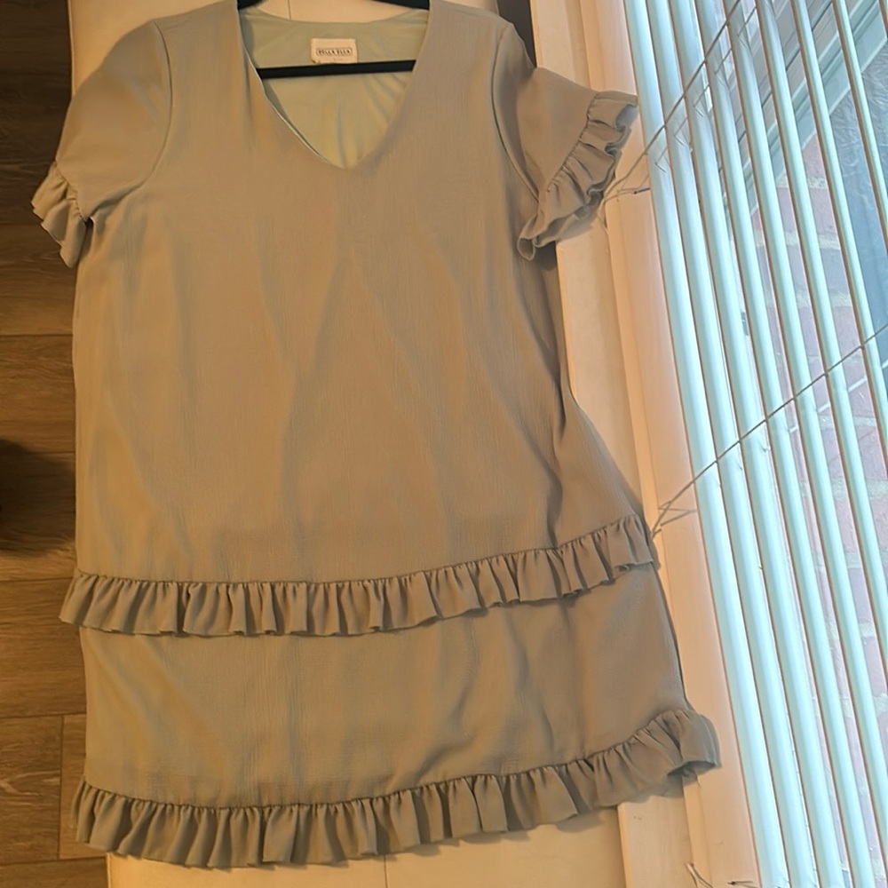 Bella Ella Boutique Extraordinary Life Ruffle Mini Dress in green. Size Large